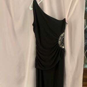 Black One-Shoulder Evening Dress with Side Embellishment